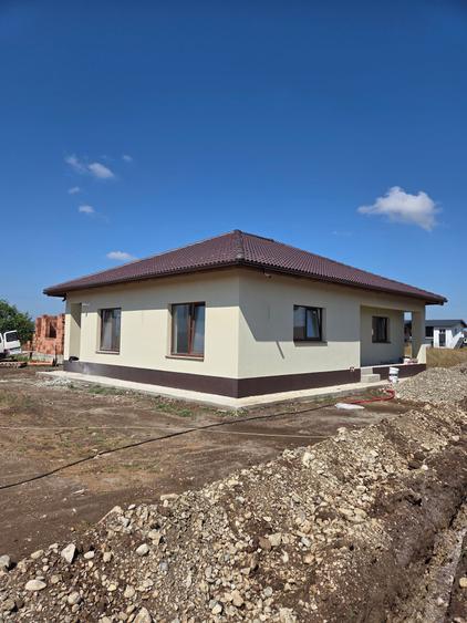 Casă cu 3 camere în Central