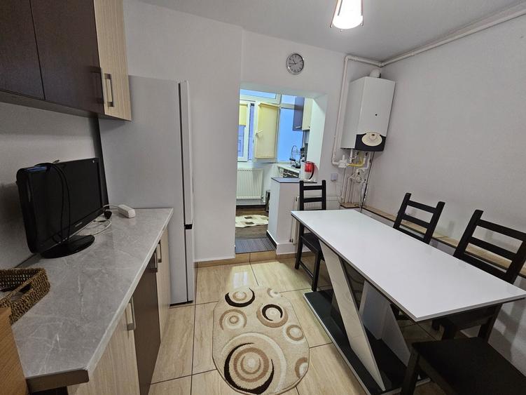Apartament 3 camere decomandat, renovat - 7