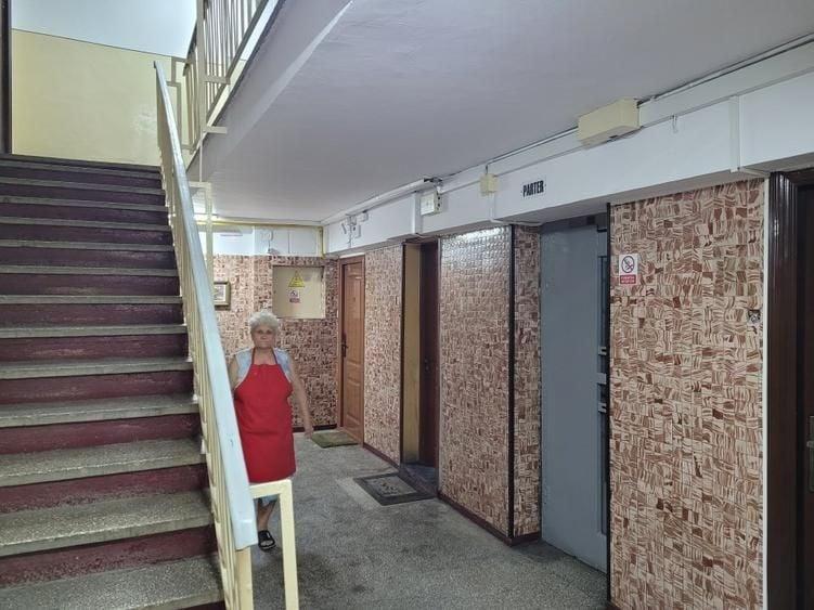 Apartament cu 3 camere decomandat în Colentina