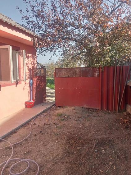 Casă cu 3 camere cu Teren 675 Mp în Central