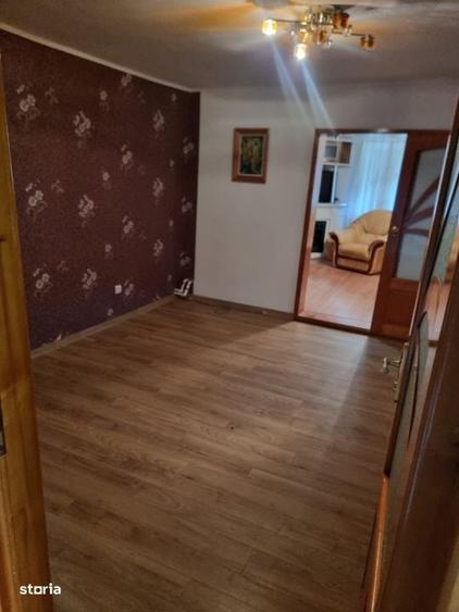 Casă cu 4 camere în Fetești