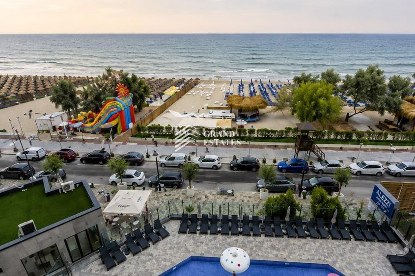 Apartament cu 3 camere decomandat, mobilat în Năvodari