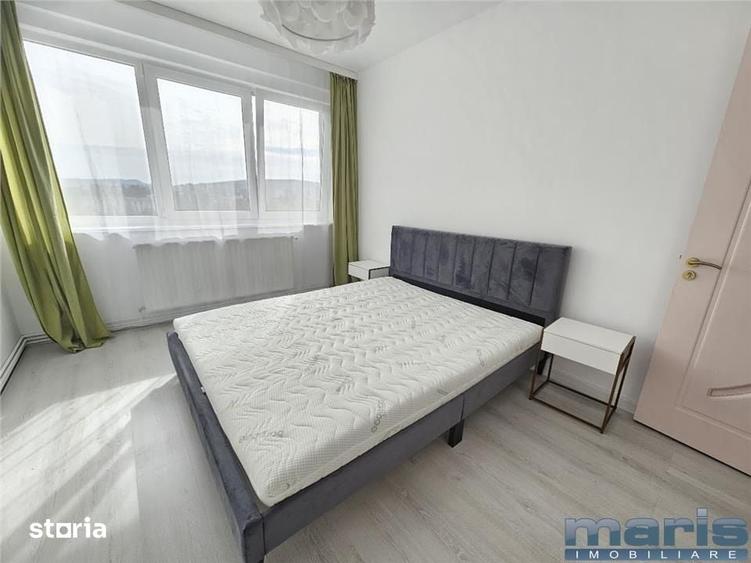 Apartament cu 2 camere decomandat în 22 Decembrie 1989