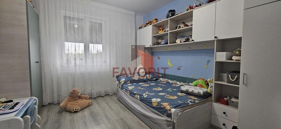 Apartament cu 3 camere decomandat, mobilat în Calea Urseni
