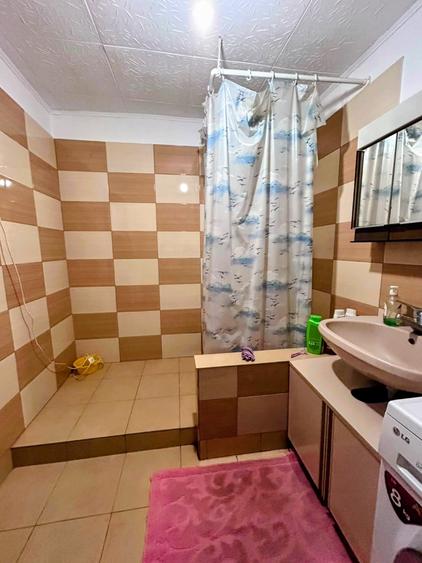 Casă individuală cu 5 camere cu Teren 1800 Mp în Chizătău