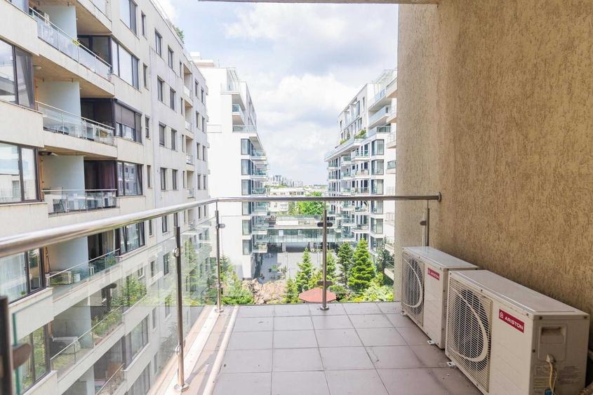 Apartament cu 3 camere semidecomandat în Herăstrău