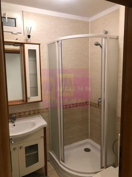 Apartament cu 3 camere decomandat, mobilat în P-ța Alba Iulia