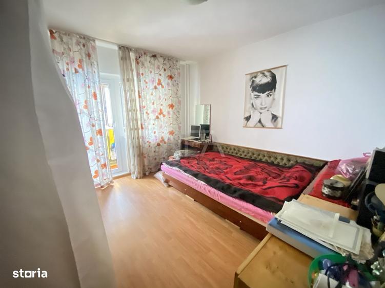 Apartament cu 4 camere decomandat în 13 Septembrie
