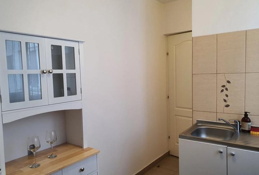 Apartament cu 2 camere decomandat, mobilat în Drumul Taberei
