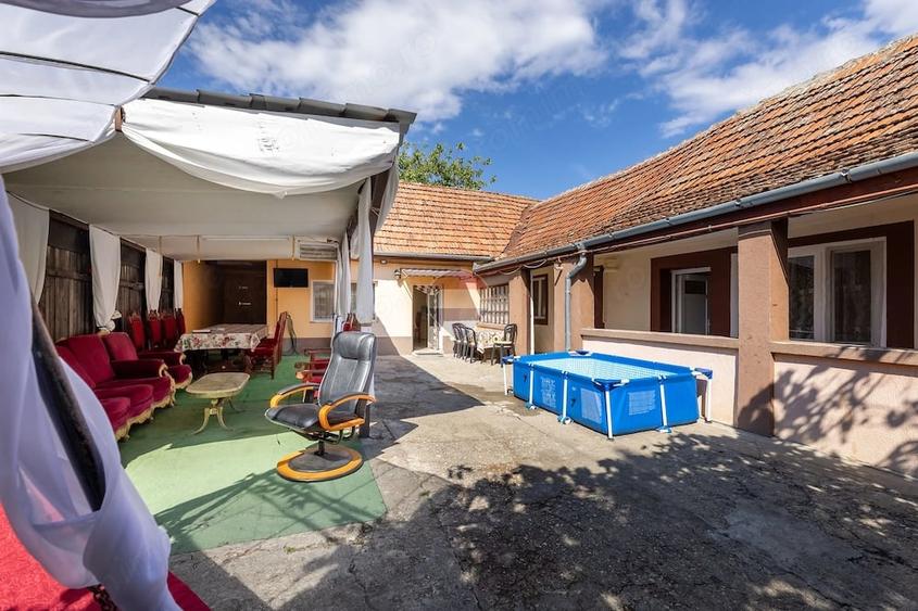 Casă cu 4 camere în Pârneava