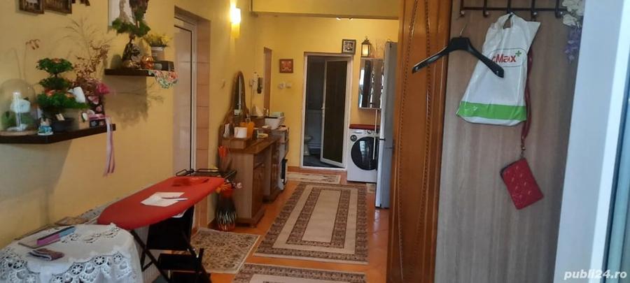 Casă cu 6 camere cu Teren 460 Mp în Central
