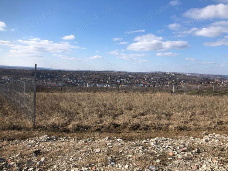 Teren de 1000 mp, în Bucium