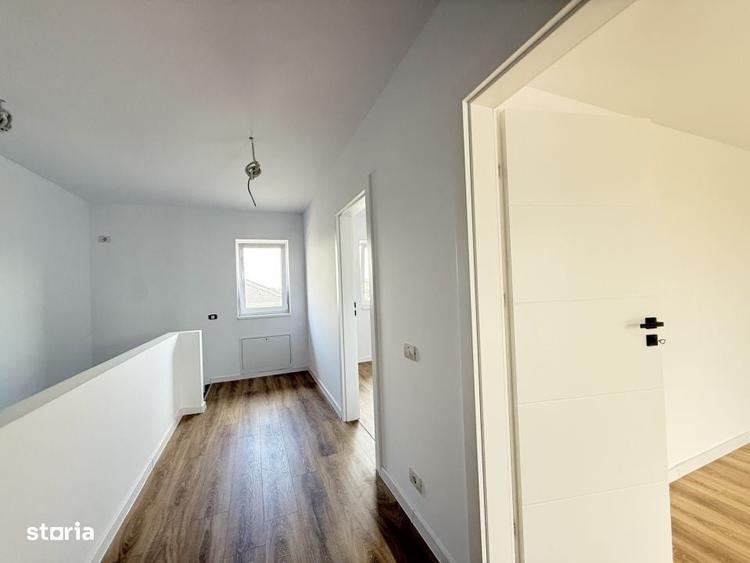 Casă cu 4 camere în Săcălaz