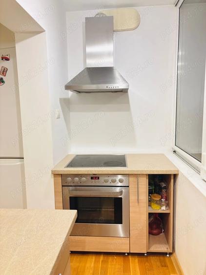 Apartament cu 3 camere semidecomandat în Dâmbovița