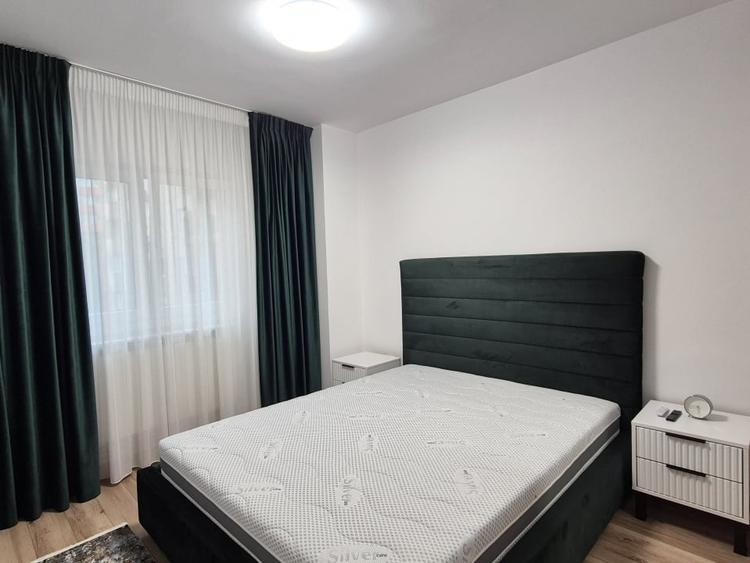 Apartament cu 2 camere semidecomandat, mobilat în 13 Septembrie
