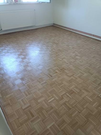 Apartament cu 3 camere decomandat în Trivale