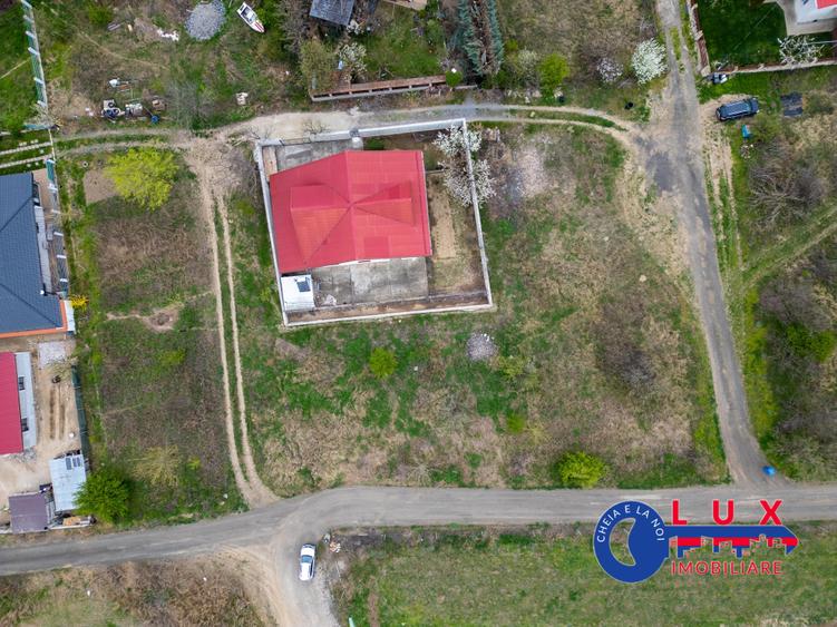 Teren Construcții intravilan de 500 mp, în Mineri