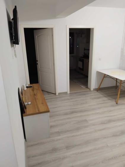 Apartament cu 2 camere semidecomandat în Lunca Cetățuii