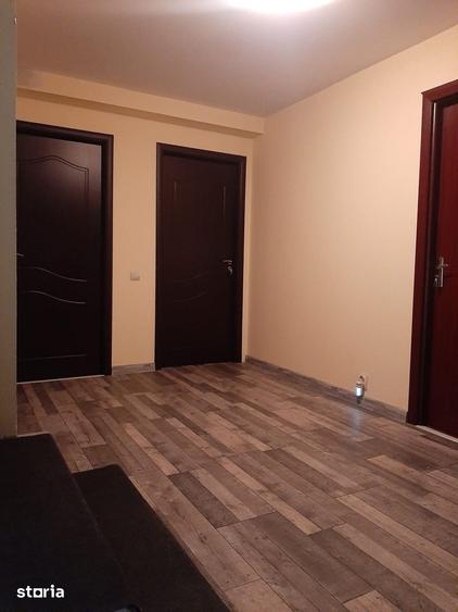 Casă cu 7 camere cu Teren 800 Mp în Dragomirești-Vale