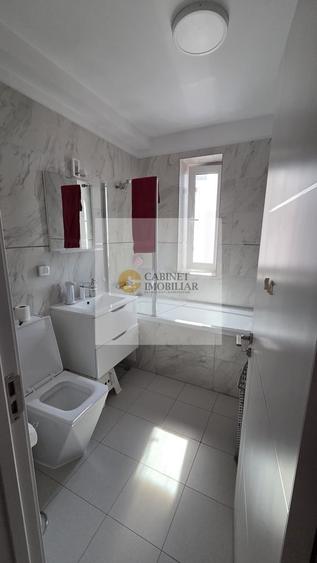 Apartament cu 3 camere decomandat în Nord