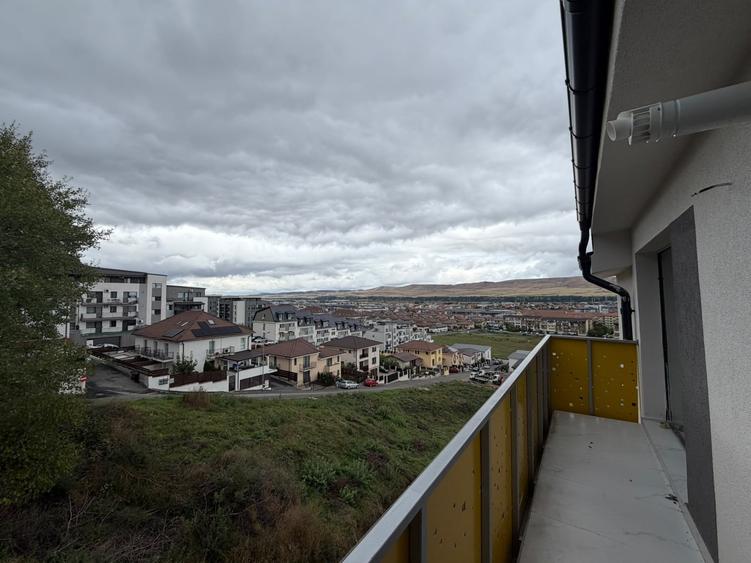 Apartament cu 2 camere semidecomandat în Florești