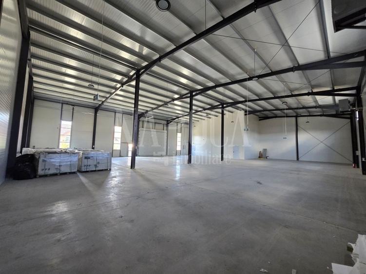 Spațiu industrial, de 2,100 mp, în Câmpenești