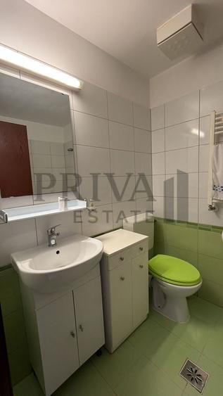 Apartament cu 2 camere, mobilat în Soarelui
