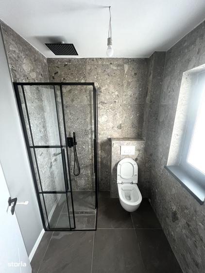 Casă cu 4 camere cu Teren 440 Mp în Tomești