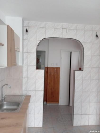Apartament cu 2 camere semidecomandat în Turda