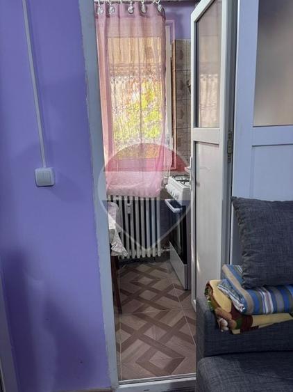 Garsonieră decomandată, mobilată în Sud