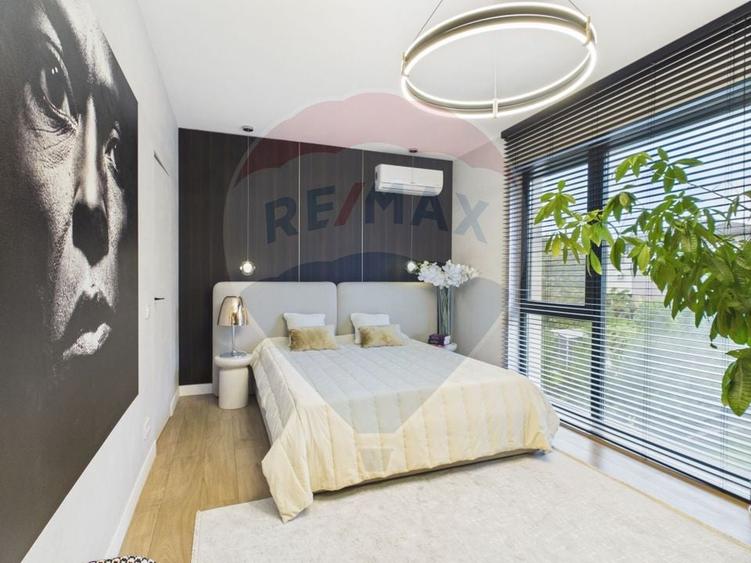 Duplex cu 4 camere cu Piscina în Corbeanca
