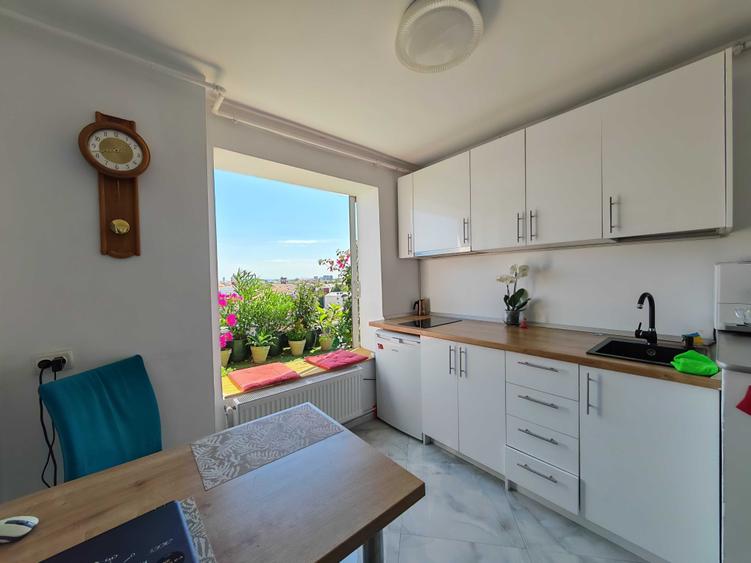 Apartament decomandat în Complex Studențesc