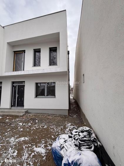 Casă cu 5 camere cu Teren 255 Mp în Cantemir
