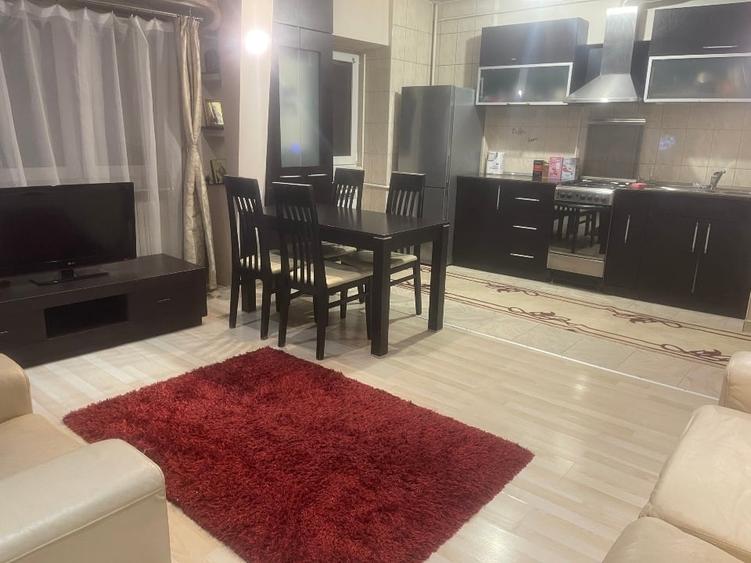 Apartament cu 3 camere decomandat, mobilat în Gară