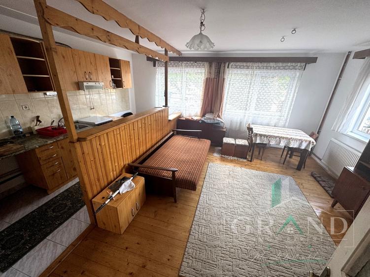 Casă individuală cu 4 camere cu Canalizare în Semicentral