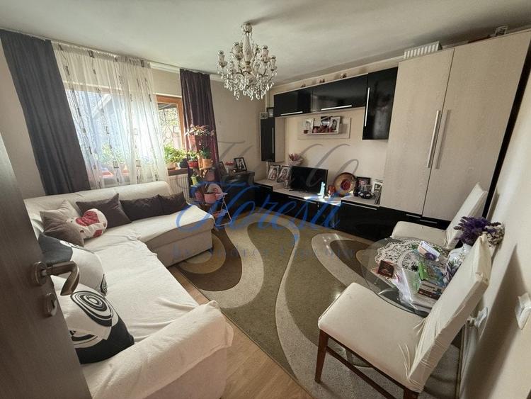 Casă individuală cu 6 camere cu Teren 1300 Mp în Florești