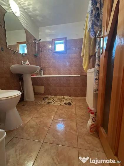 Apartament cu 2 camere decomandat în Radu Negru