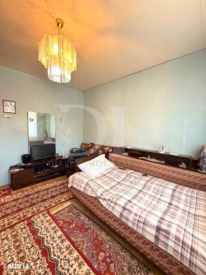 Apartament cu 4 camere decomandat în Central