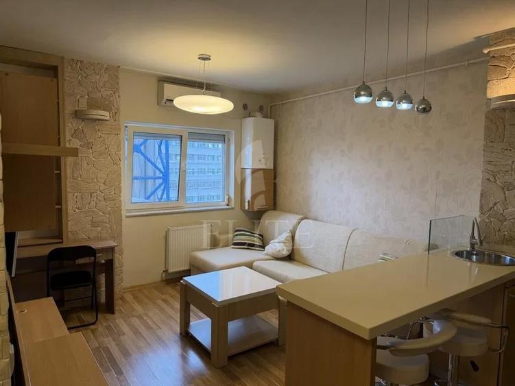 Apartament cu 2 camere semidecomandat, mobilat în Zorilor