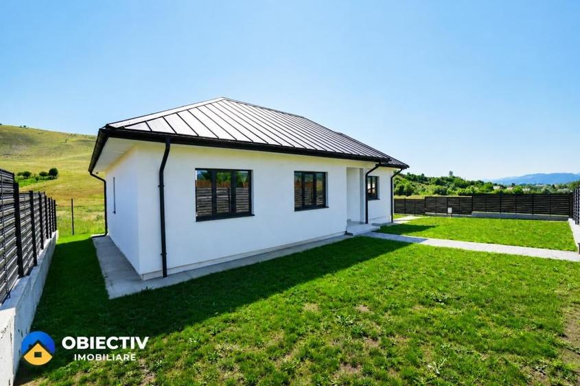 Casă cu 4 camere cu Teren 500 Mp în Est