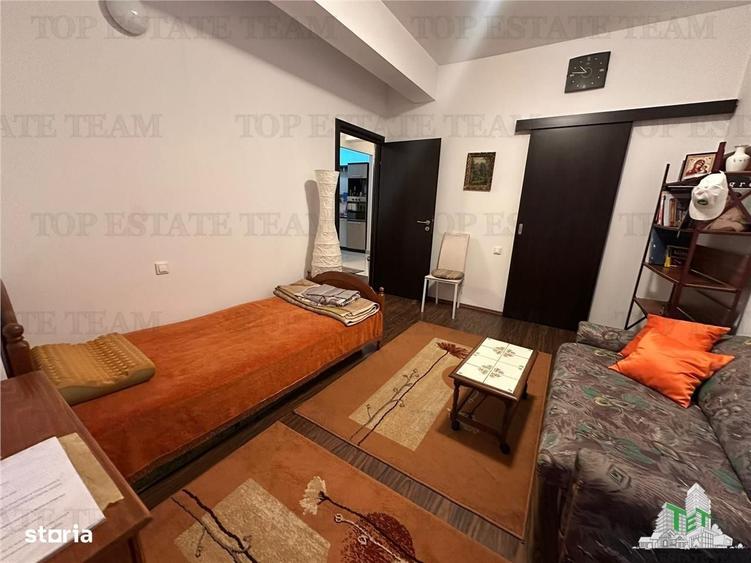 Apartament cu 2 camere, mobilat în Pajura