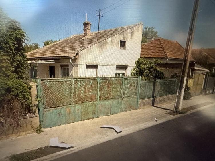 Casă cu 3 camere în Central