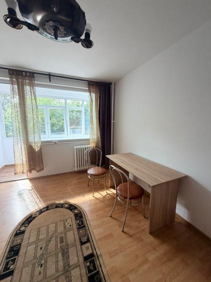 Apartament cu 2 camere decomandat în Colentina
