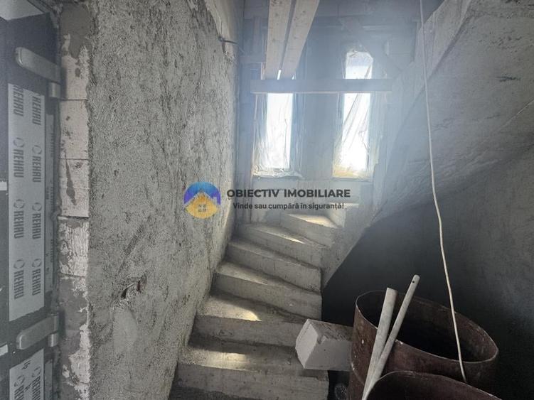 Casă cu 4 camere cu Teren 953 Mp în Gura Văii