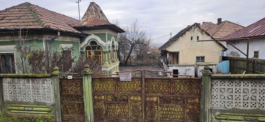 Casă cu 3 camere în Zăvideni