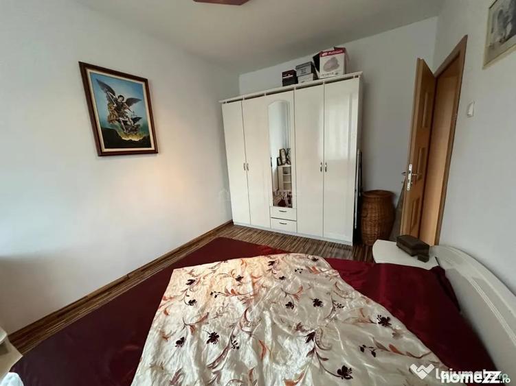 Apartament cu 2 camere decomandat în Marginea