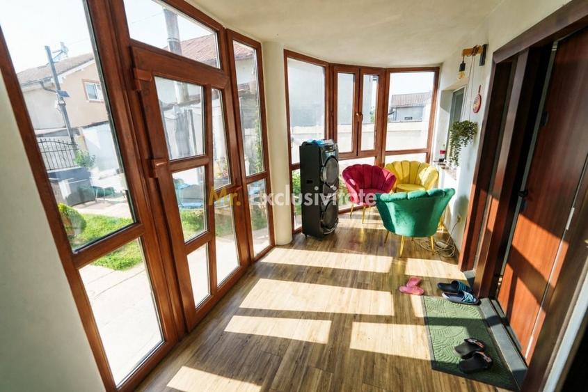 Casă individuală cu 5 camere cu Canalizare în Cernele