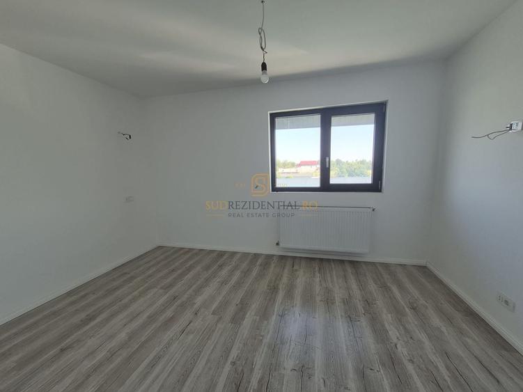 Duplex cu 4 camere cu Canalizare în Jilava