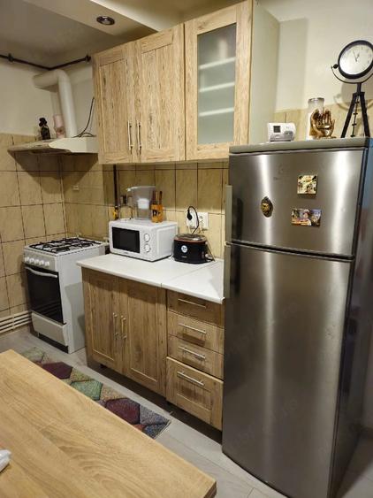 Apartament cu 2 camere semidecomandat în Far