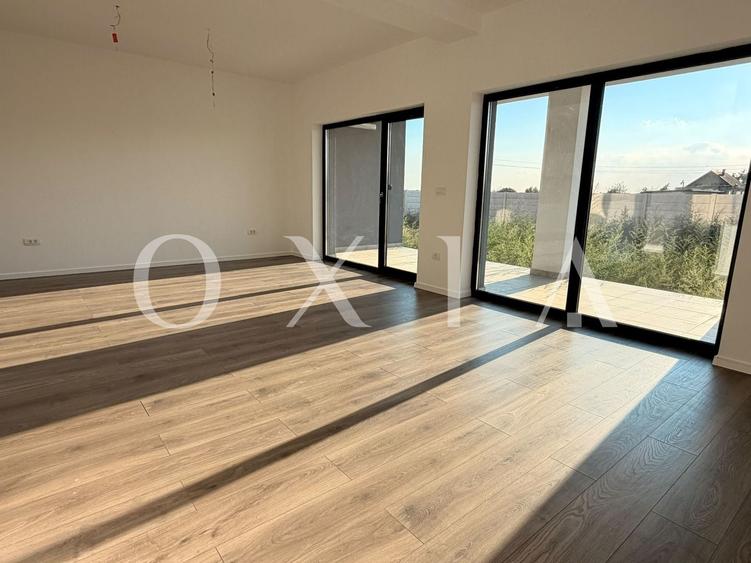 Duplex cu 4 camere cu Canalizare în Săcălaz
